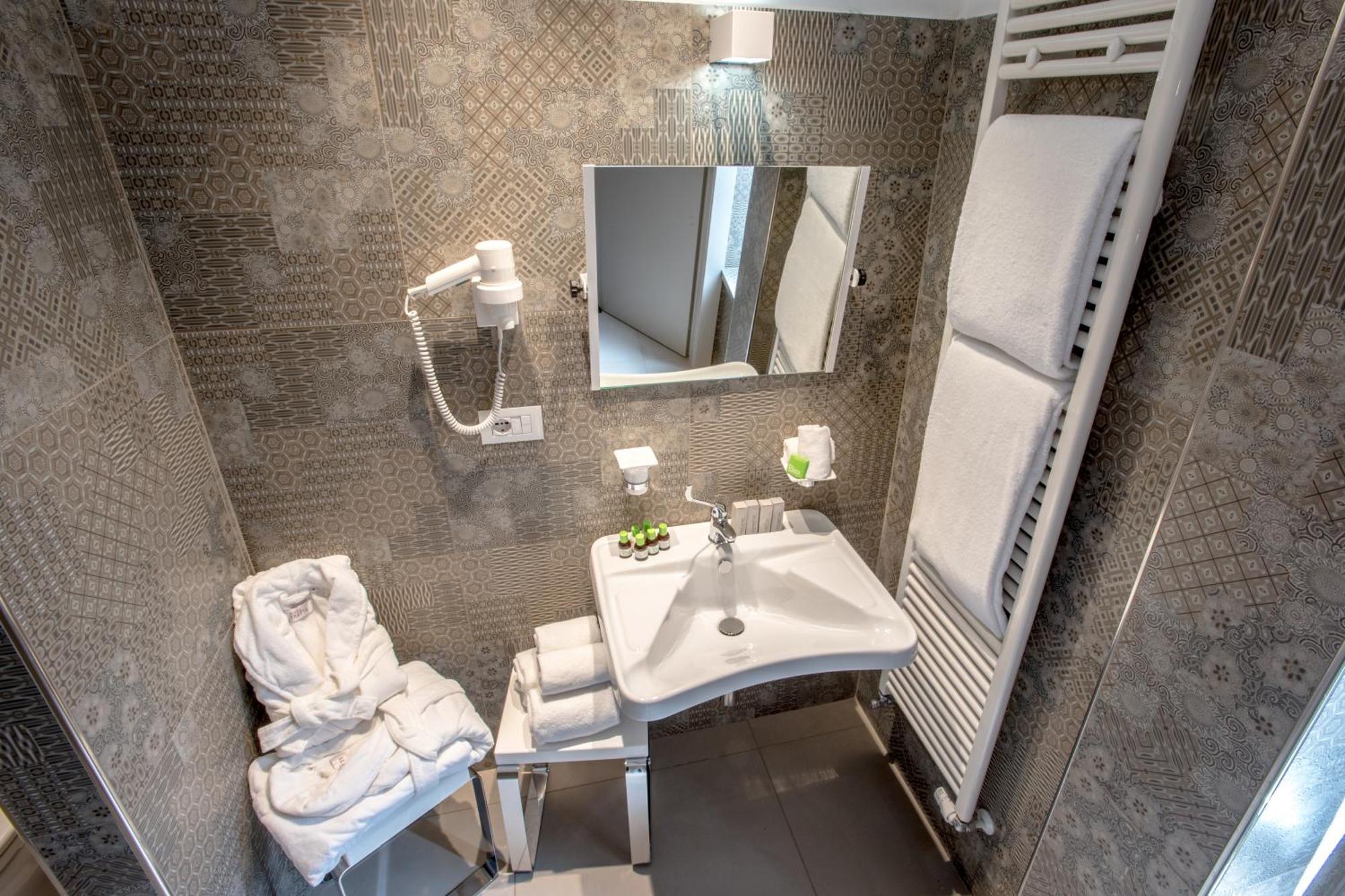 Uve Rooms & Wine Bar La Morra Luaran gambar