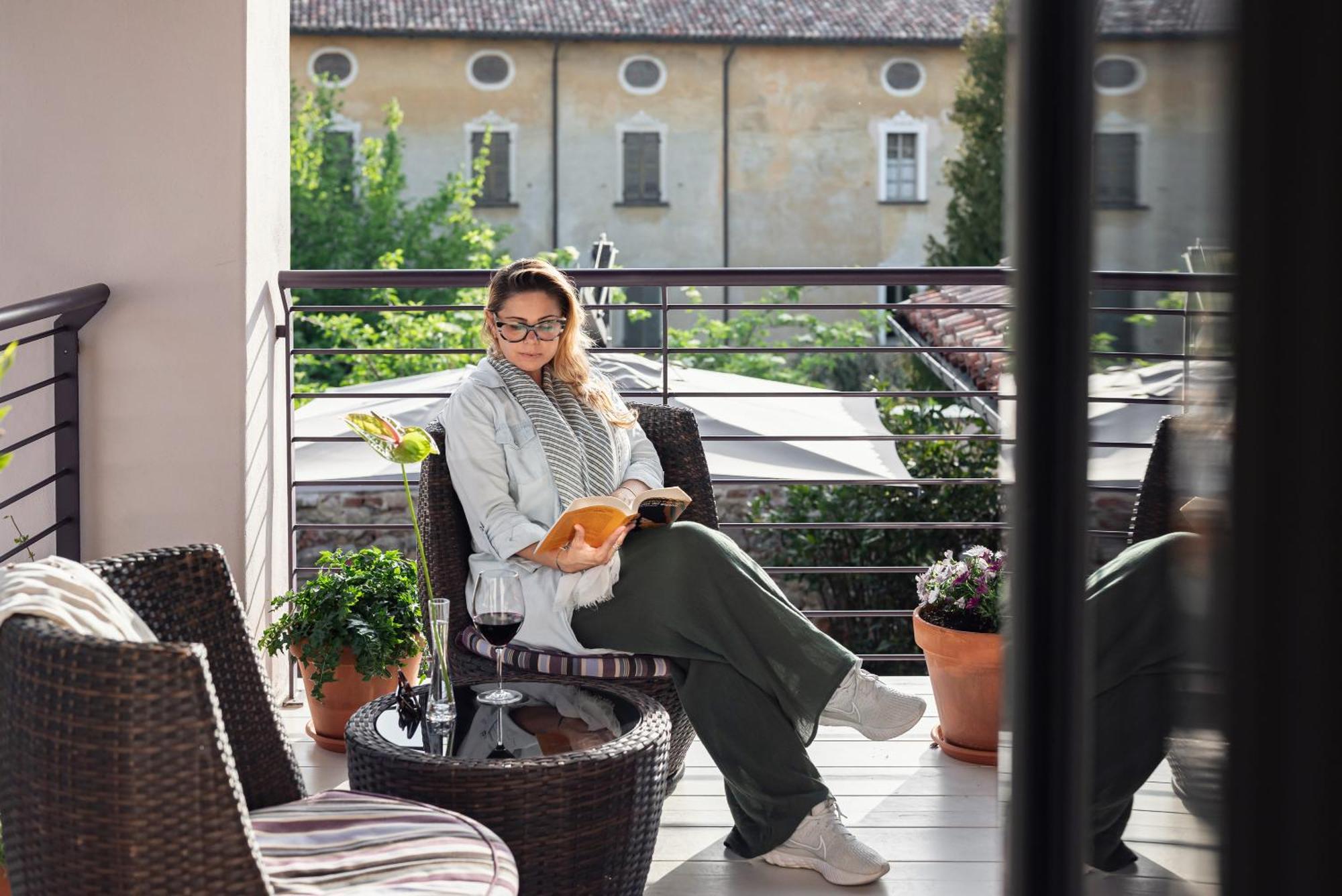 Uve Rooms & Wine Bar La Morra Luaran gambar