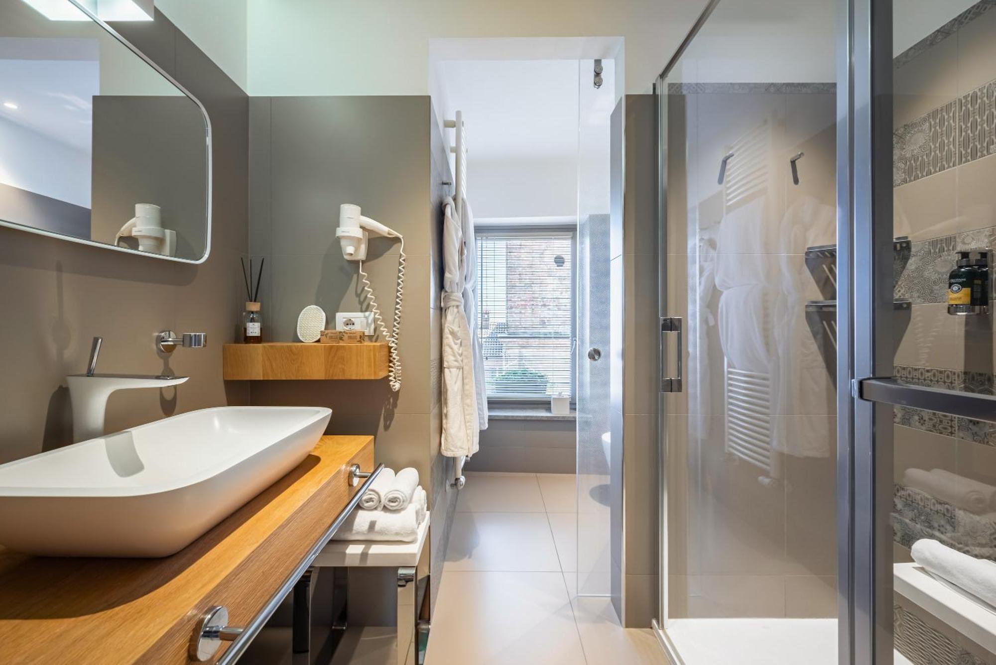 Uve Rooms & Wine Bar La Morra Luaran gambar