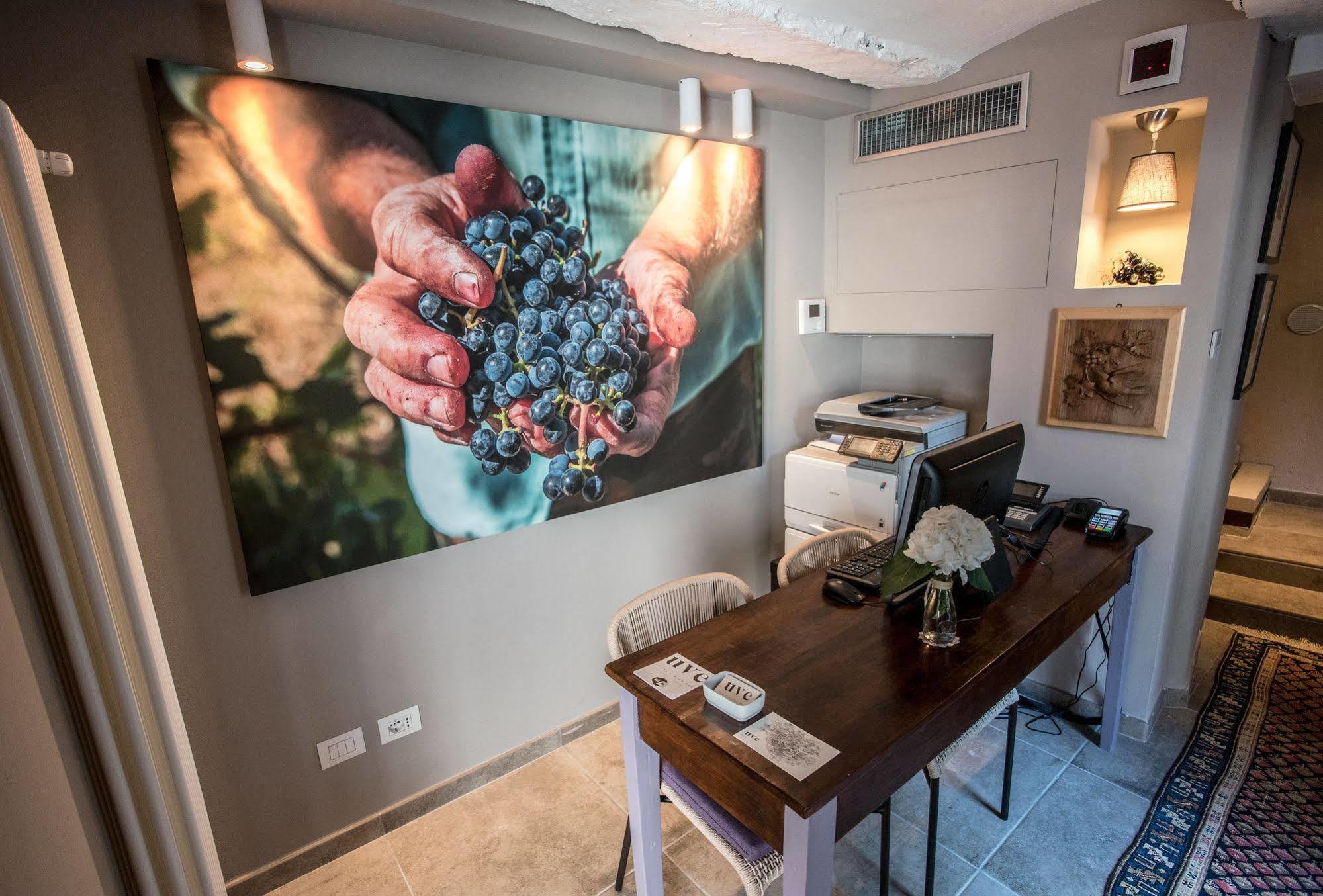 Uve Rooms & Wine Bar La Morra Luaran gambar