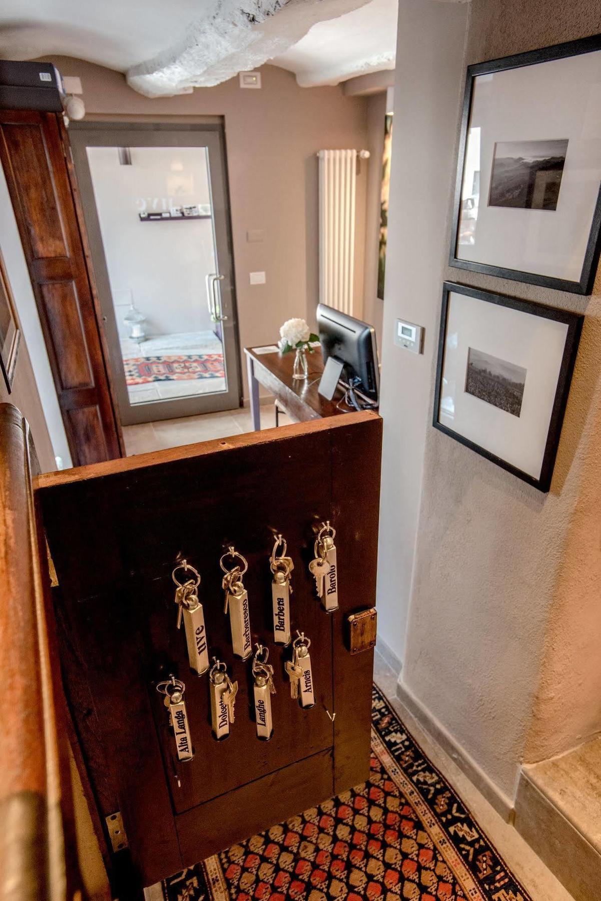Uve Rooms & Wine Bar La Morra Luaran gambar