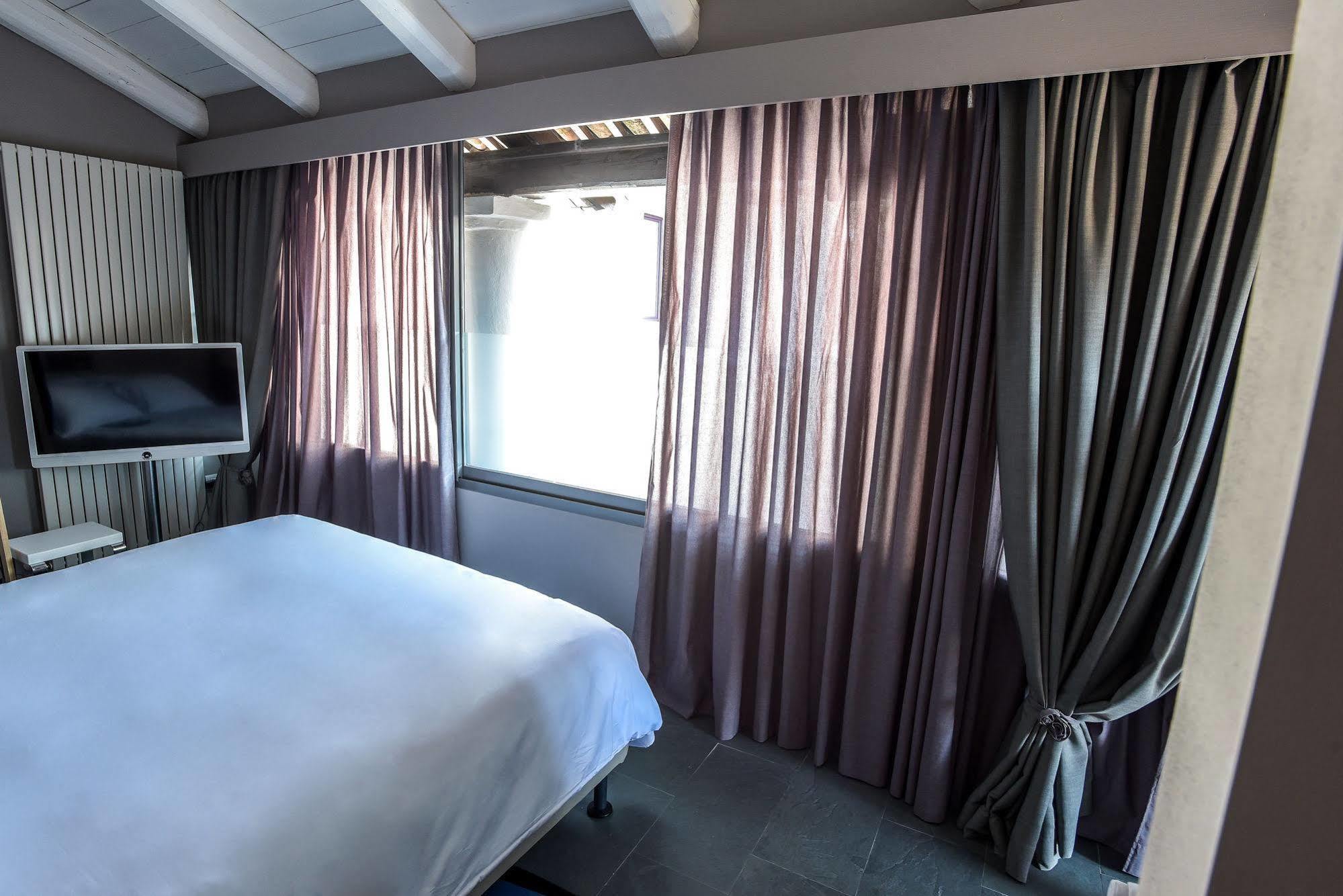 Uve Rooms & Wine Bar La Morra Luaran gambar