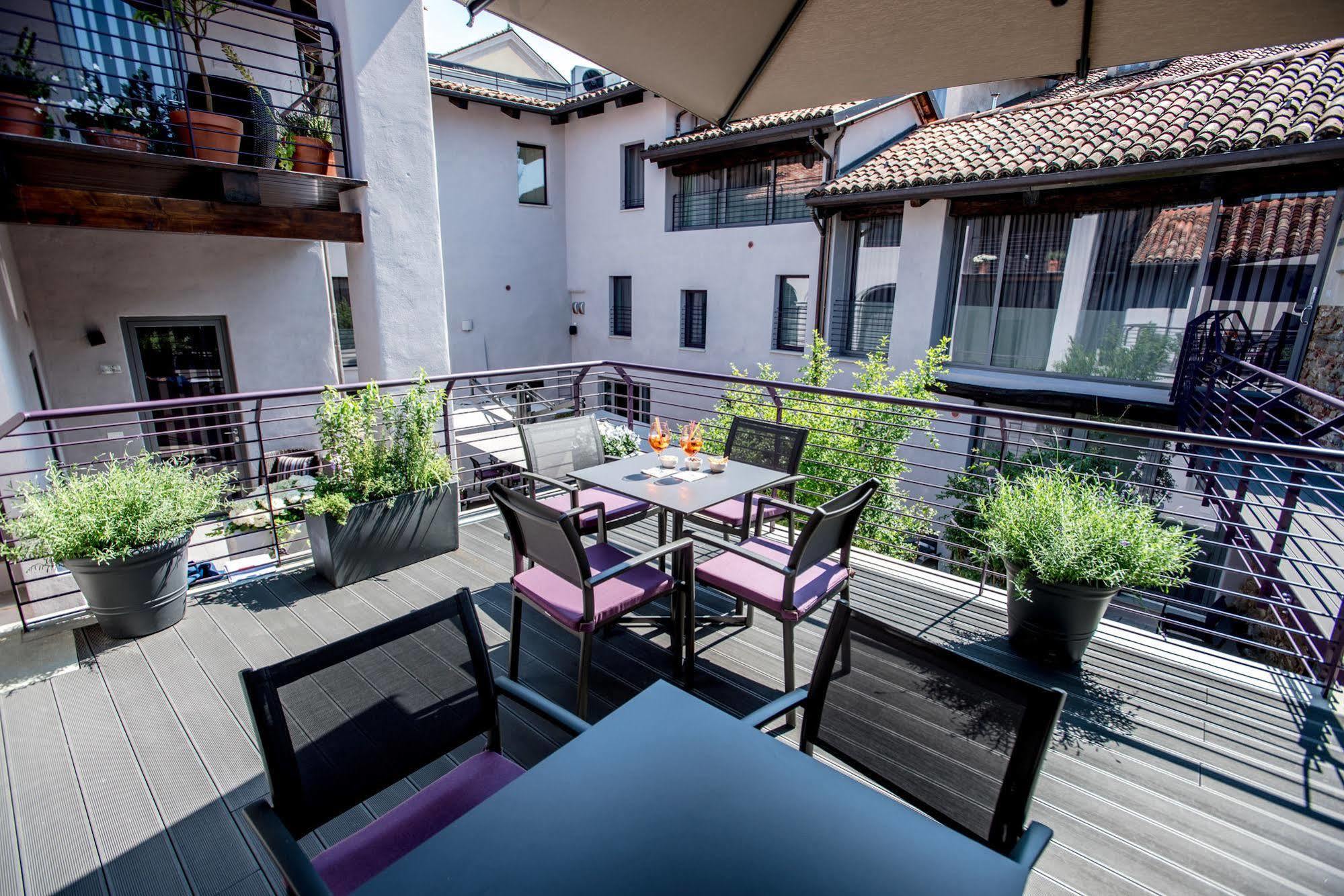 Uve Rooms & Wine Bar La Morra Luaran gambar